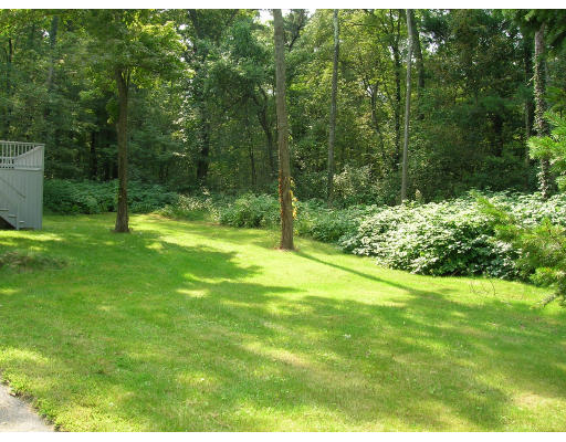 11 Bayberry Road Danvers, MA 01923 - Photo 4 of 17 Gallery Image 4