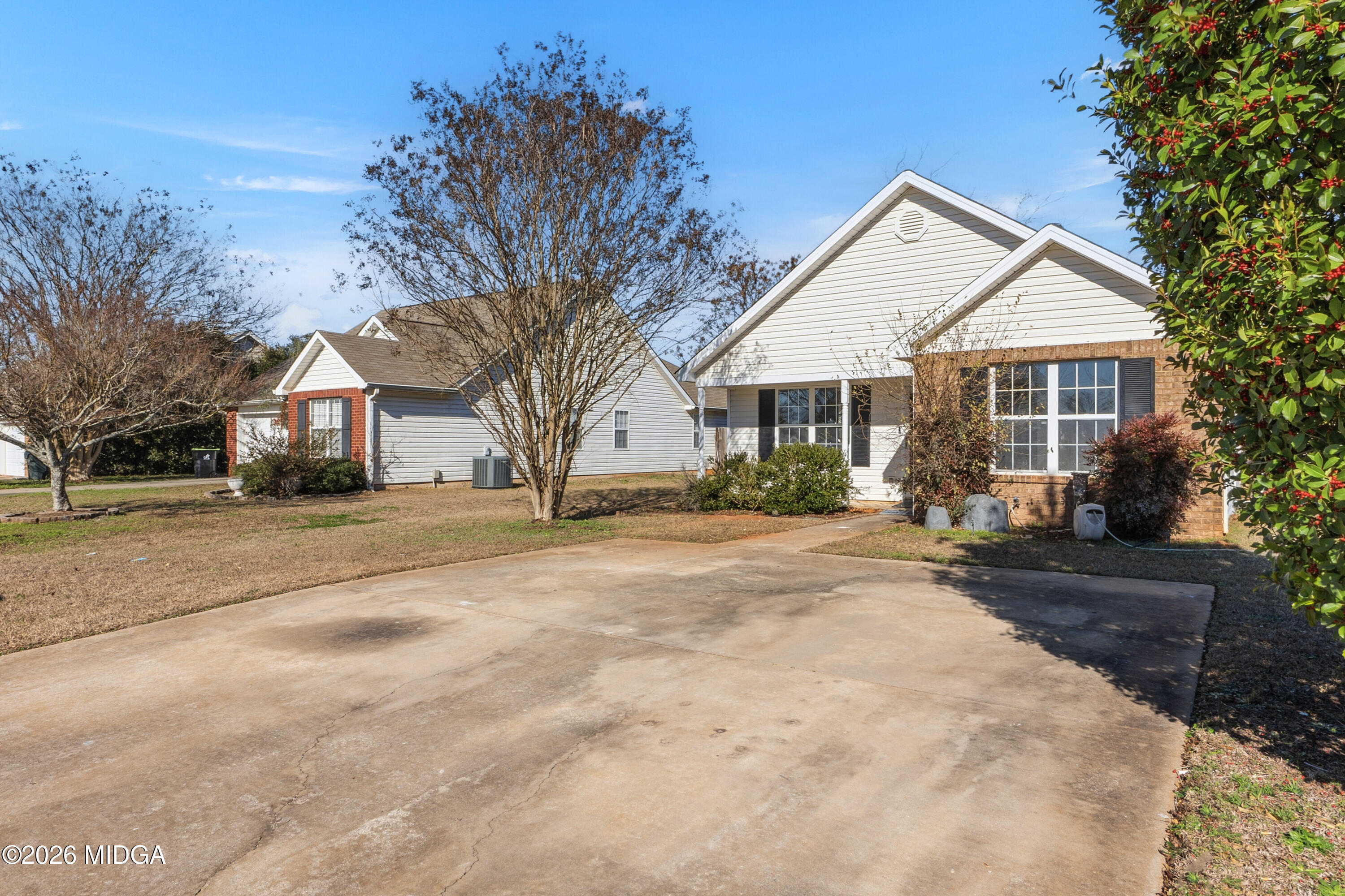 404 Wynfield Lane Bonaire, GA 31005 - Photo 43 of 45 a view of a house with a yard