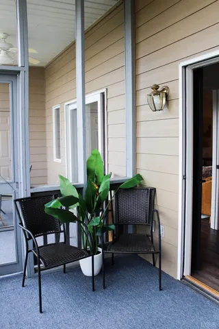 $399,500 | 1019 Mariners Way, Unit 30, Huddleston, VA 24104