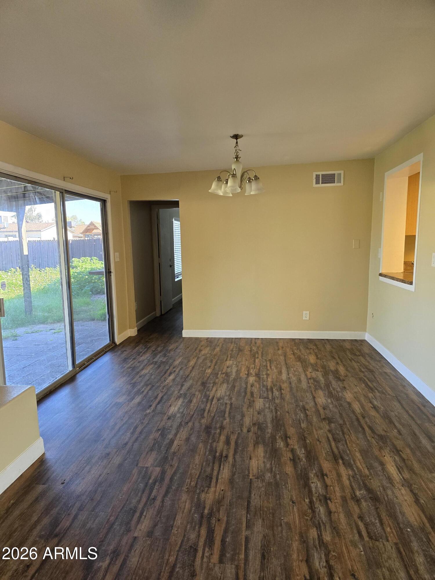 9002 West Roma Avenue Phoenix, AZ 85037 - Photo 17 of 29 Dining area