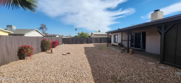 $1,995 | 9002 West Roma Avenue, Phoenix, AZ 85037