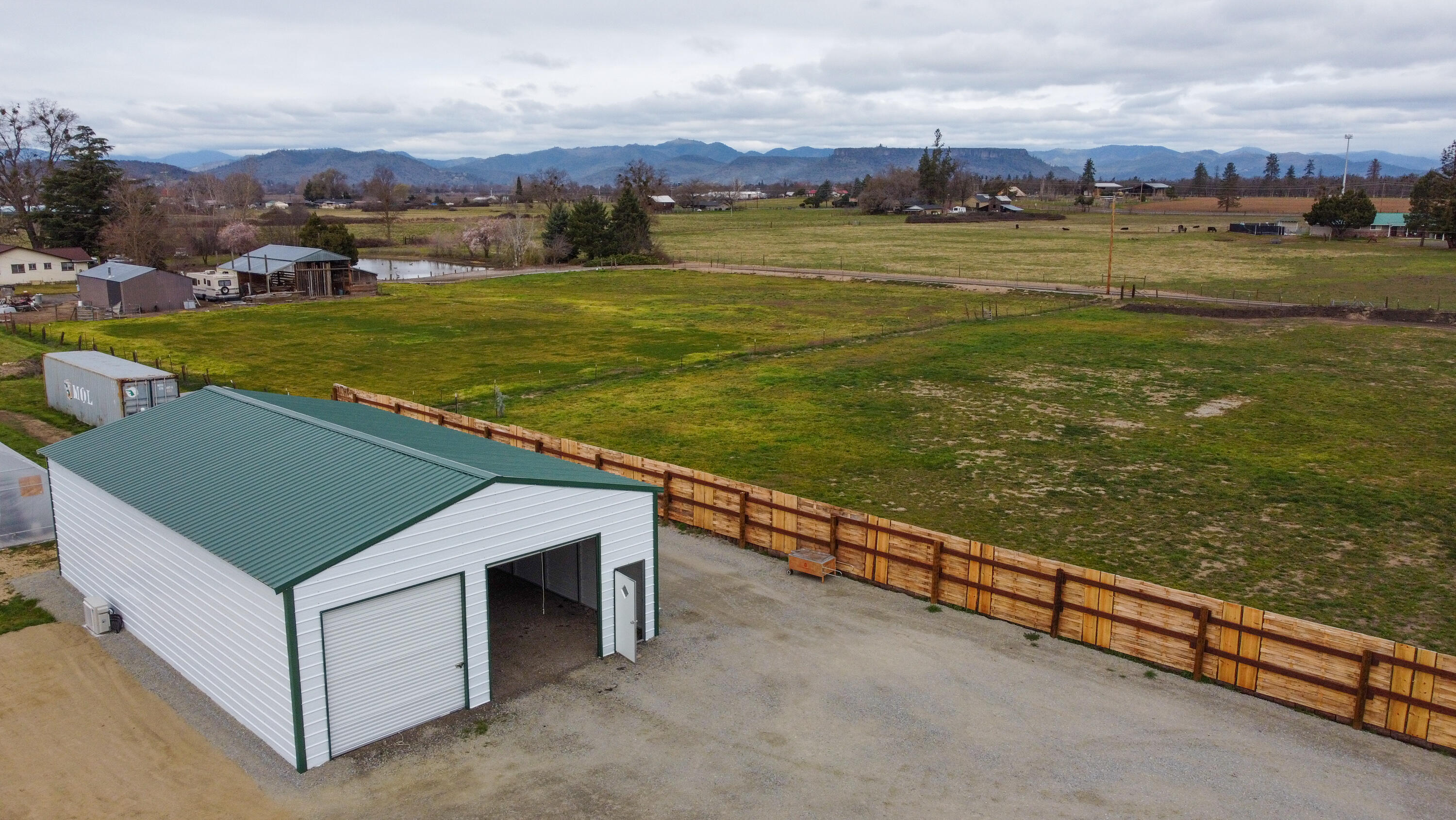 5243 Gebhard Road Central Point, OR 97502 - Photo 11 of 50 gr(6)
