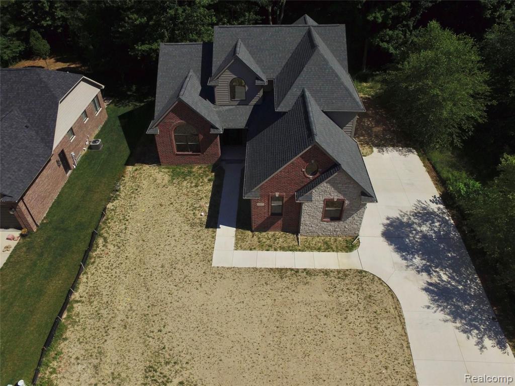 1217 Bloomer Road Rochester Hills, MI 48307 - Photo 2 of 42