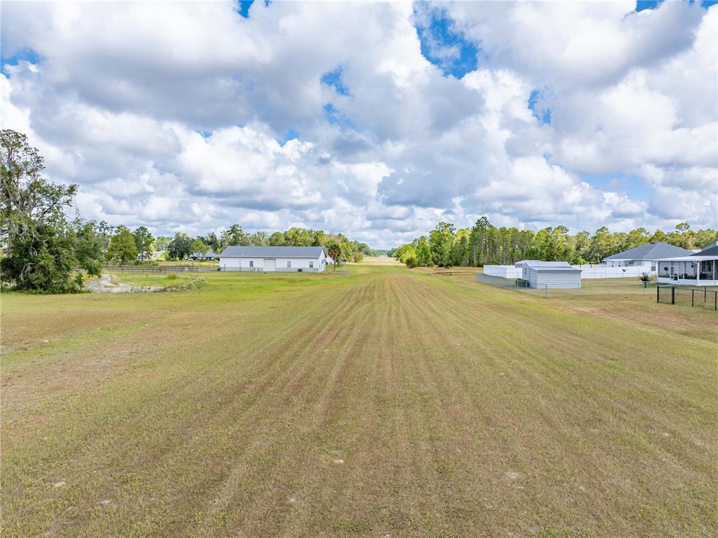 168 Southwest Poberezny Glen Lake Lake City, FL 32025 - Photo 25 of 29 a view of an ocean with beach