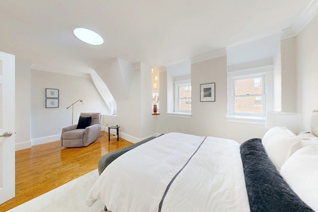 322 Tappan Street, Unit 2 Brookline, MA 02445 - Photo 21 of 41