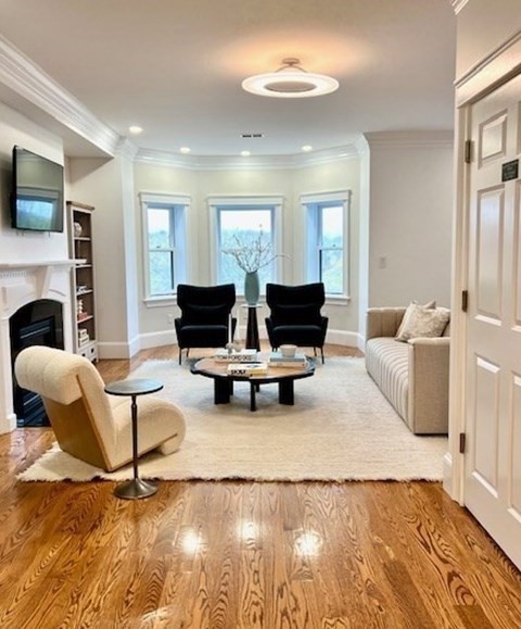 322 Tappan Street, Unit 2 Brookline, MA 02445 - Photo 6 of 41