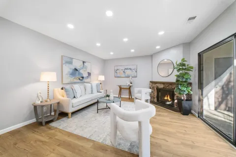 $388,000 | 21117 Gary Drive, Unit 119, Castro Valley, CA 94546