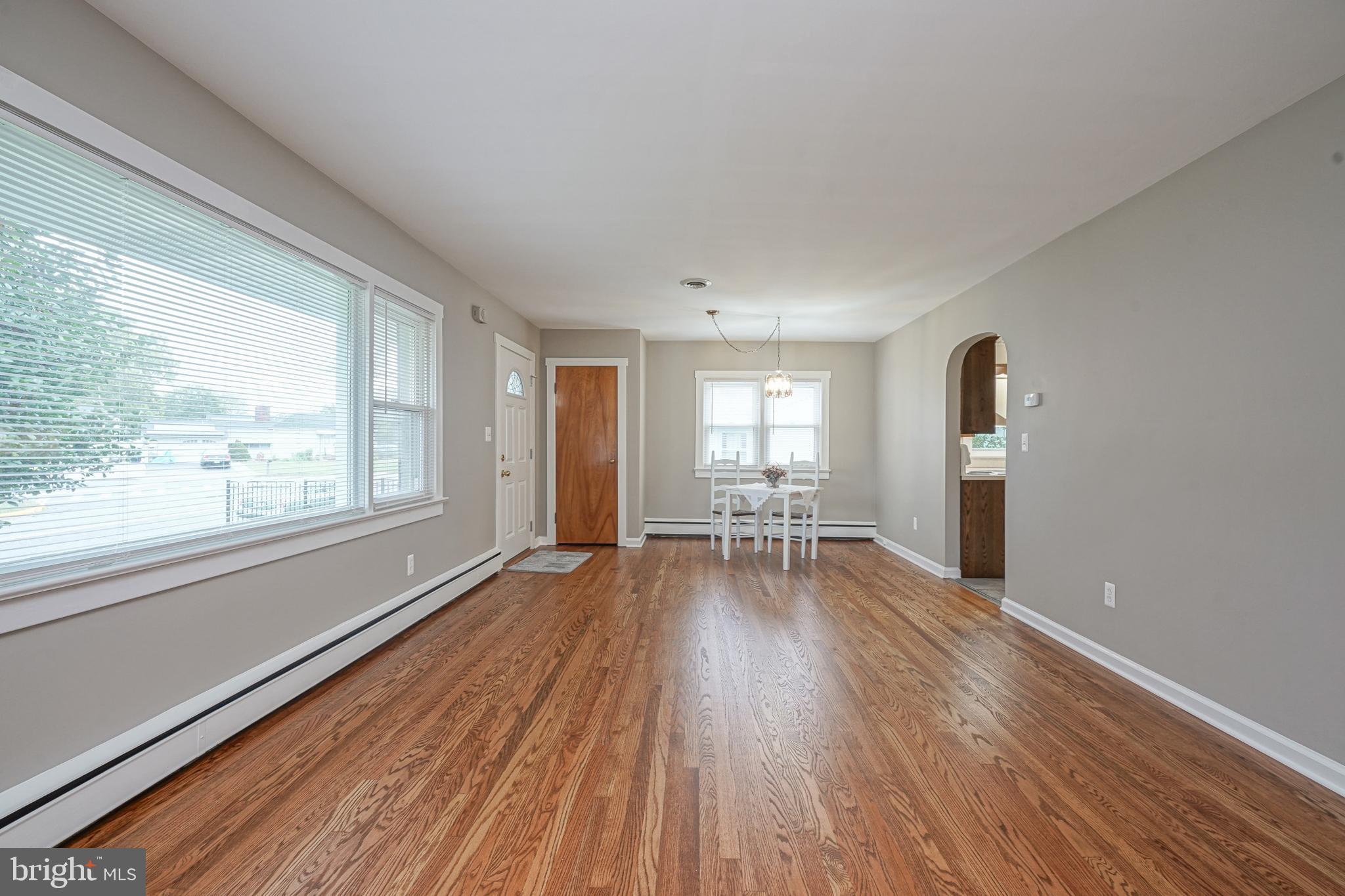 251 Harmony Road Gibbstown, NJ 08027 - Photo 4 of 27