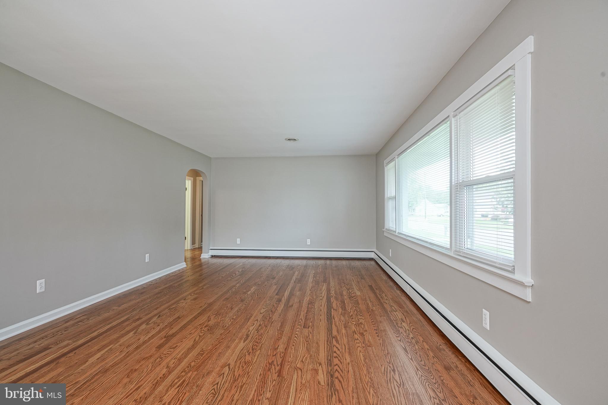 251 Harmony Road Gibbstown, NJ 08027 - Photo 6 of 27