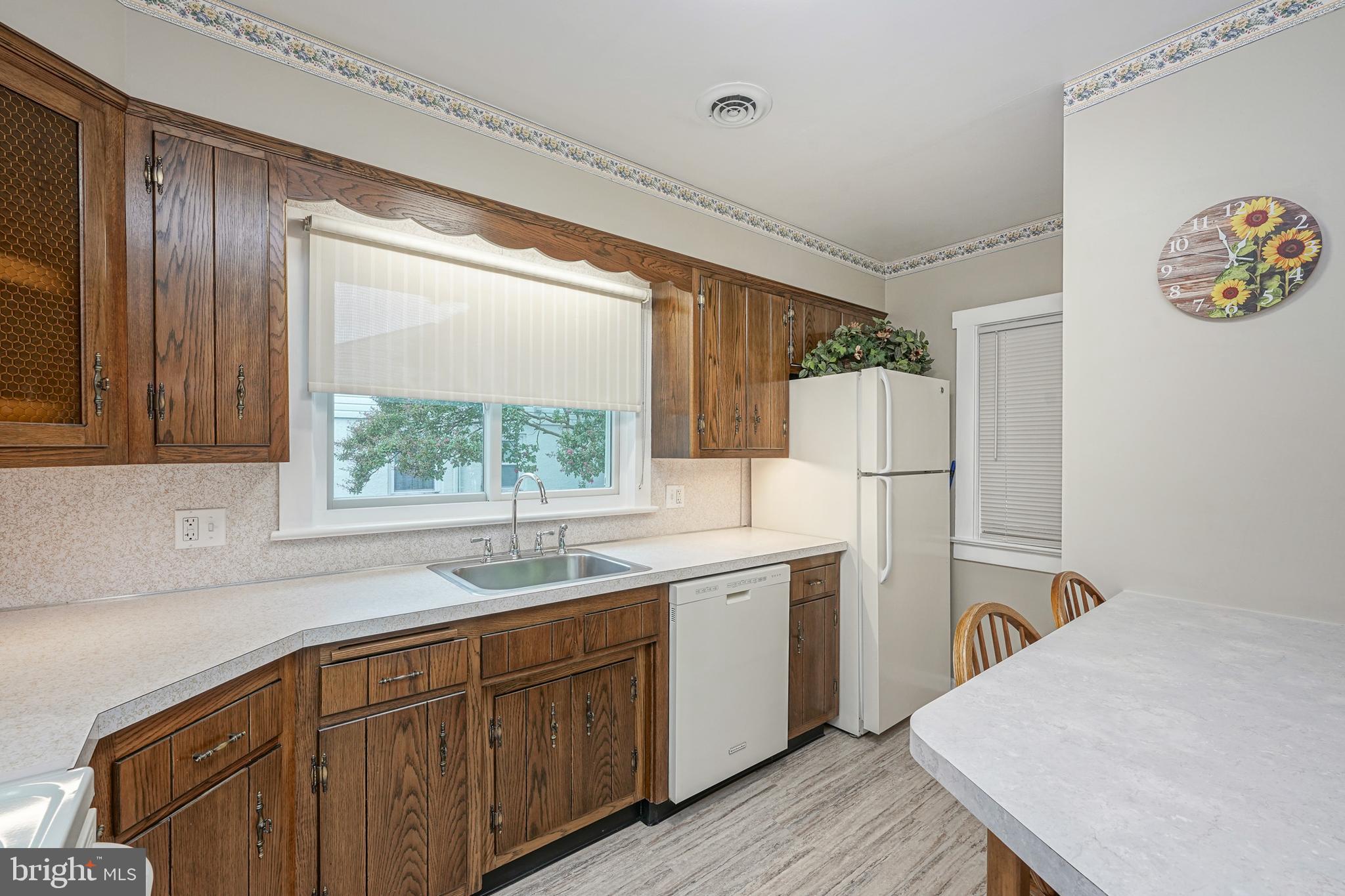 251 Harmony Road Gibbstown, NJ 08027 - Photo 7 of 27