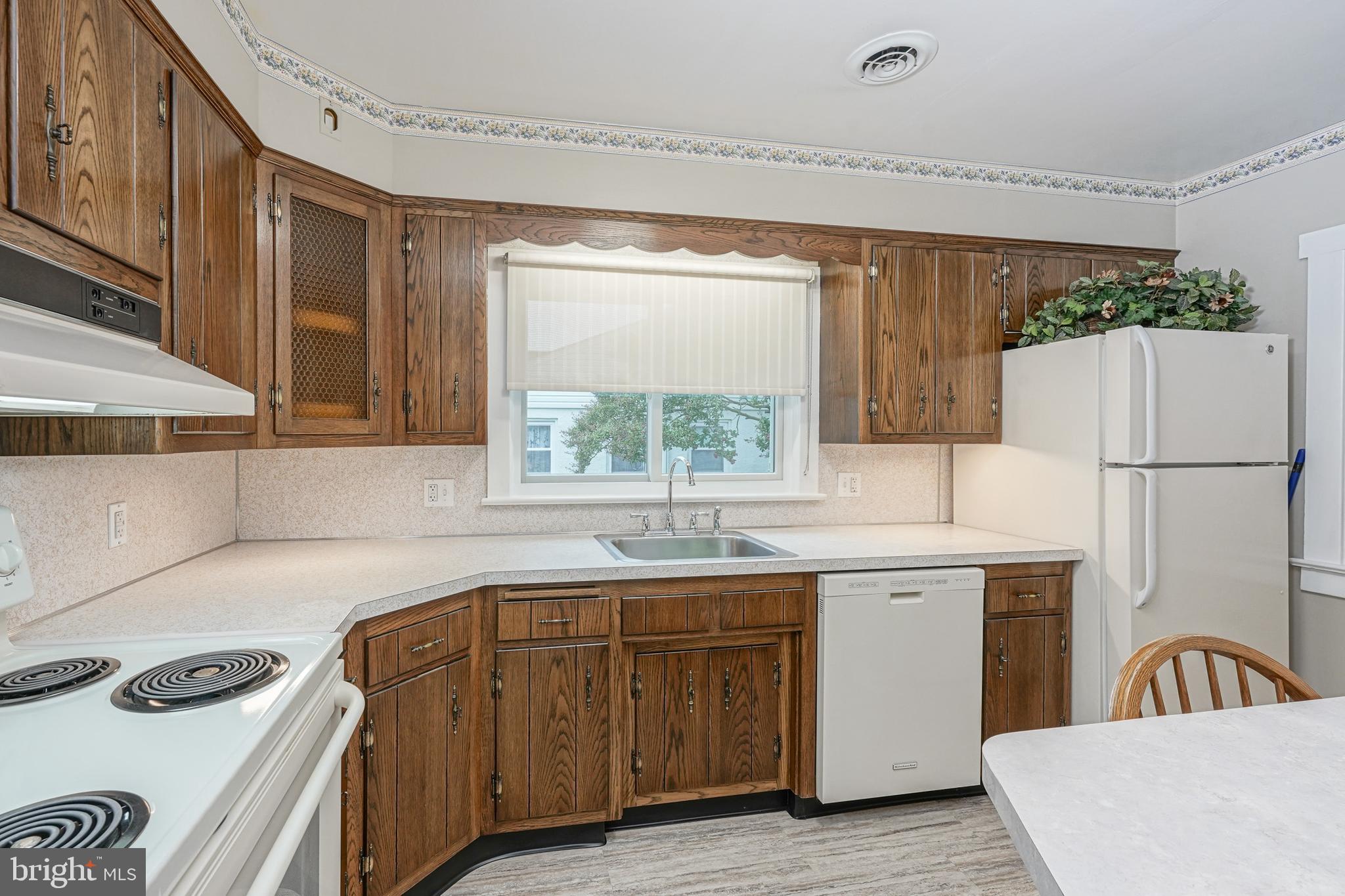 251 Harmony Road Gibbstown, NJ 08027 - Photo 8 of 27