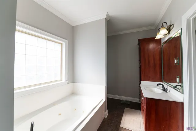 $270,000 | 4496 Country Drive, Bourg, LA 70343