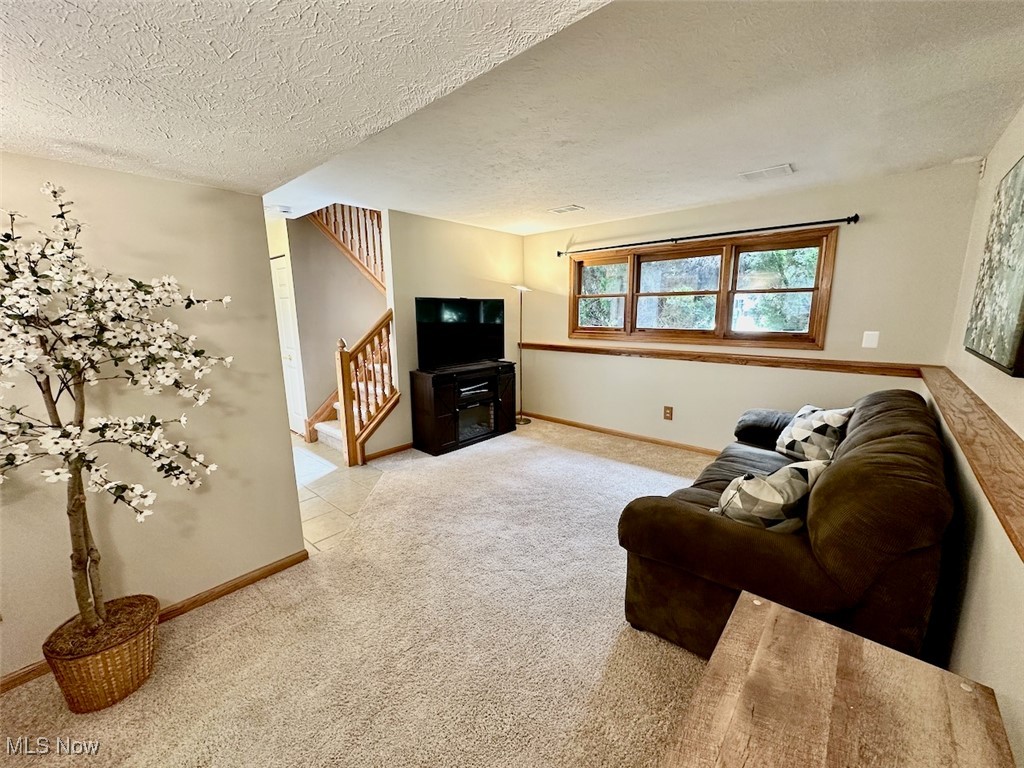 5571 Reef Road Mentor, OH 44060 - Photo 22 of 37 Gallery Image 22