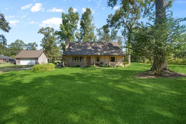 $370,000 | 1319 County Road 6474, Dayton, TX 77535