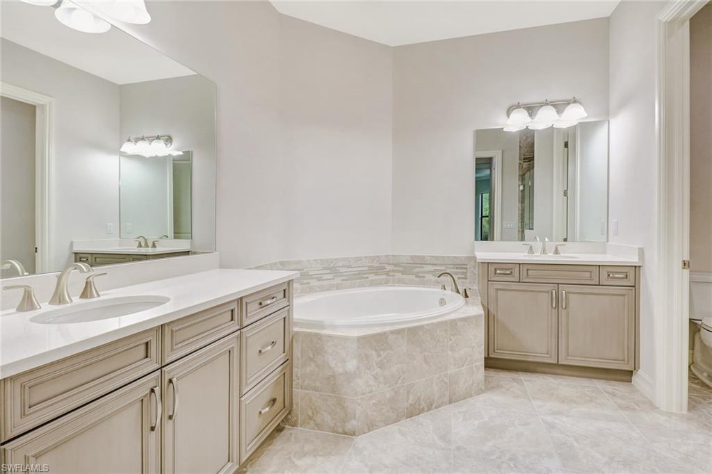 6599 Roma Way Naples, FL 34113 - Photo 17 of 25 Gallery Image 17