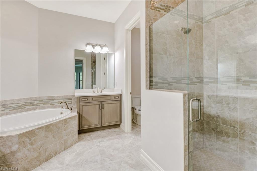 6599 Roma Way Naples, FL 34113 - Photo 18 of 25 Gallery Image 18