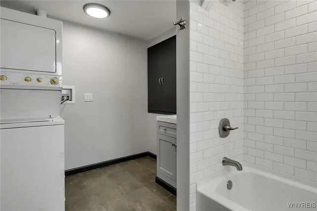 $369,000 | 60 Evelyn Avenue, West Seneca, NY 14224