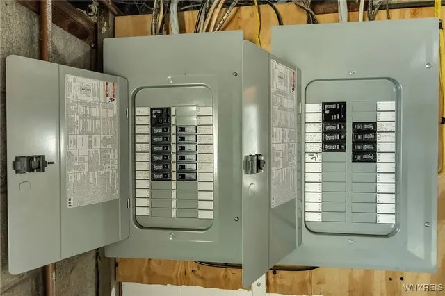 $369,000 | 60 Evelyn Avenue, West Seneca, NY 14224