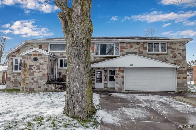 $369,000 | 60 Evelyn Avenue, West Seneca, NY 14224