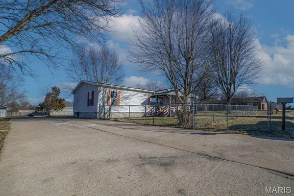 $174,900 | 2140 Foxwood Court, Lebanon, MO 65536