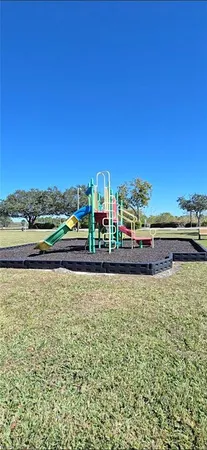 a view of a water fountain