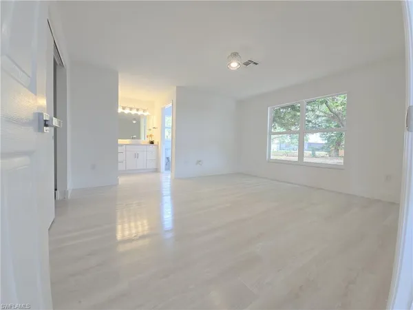 a view of empty room with window