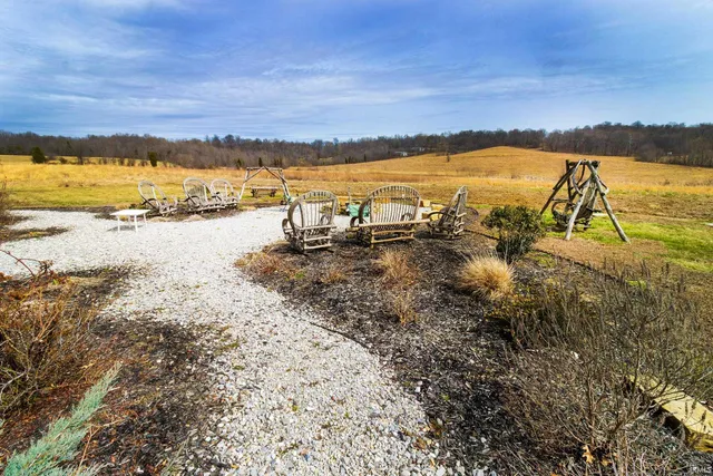$290,000 | 6889 County Road 775 East, Evanston, IN 47531