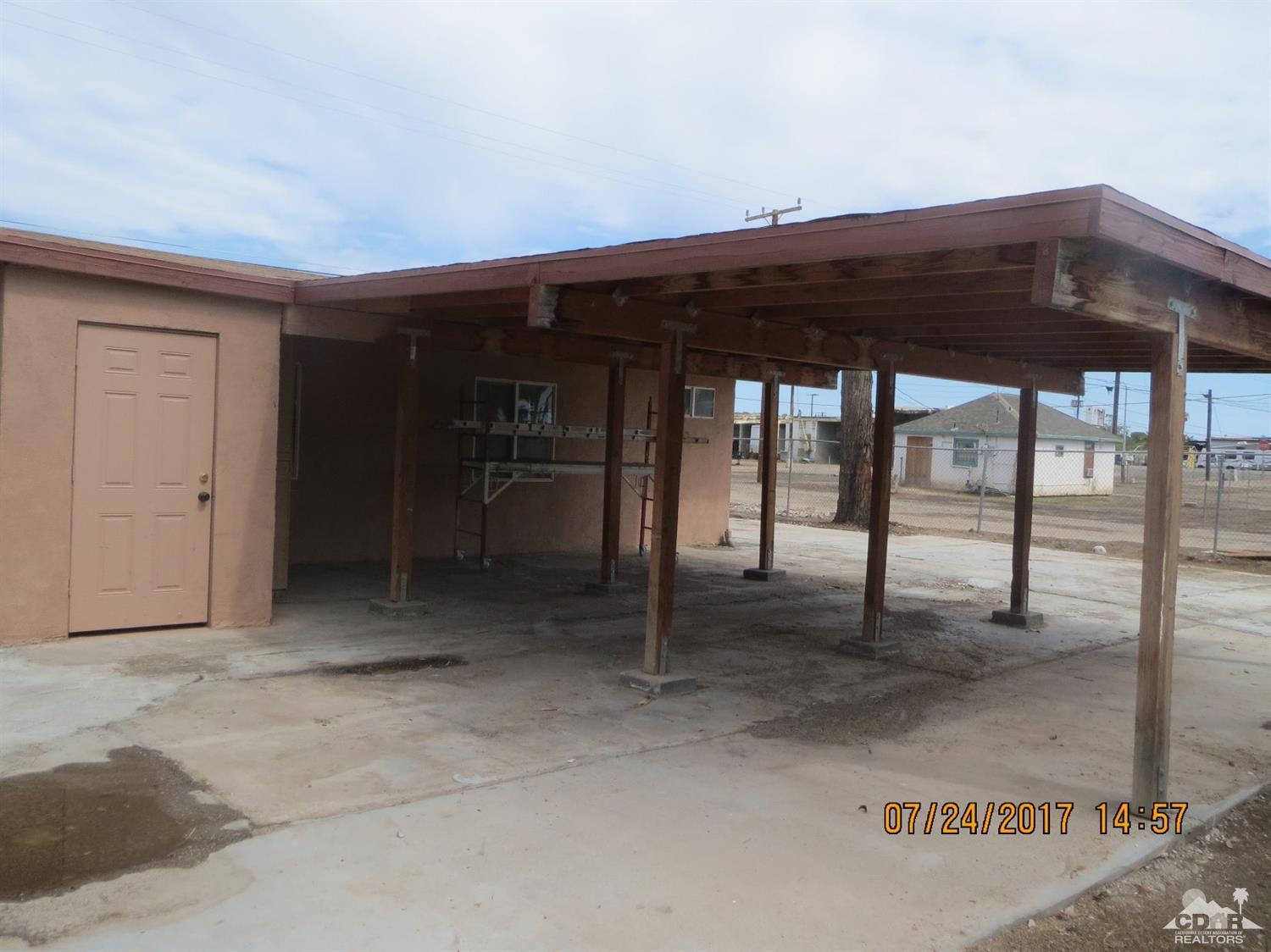 147 Date Road, Unit 3 Blythe, CA 92225 - Photo 5 of 21 Gallery Image 5