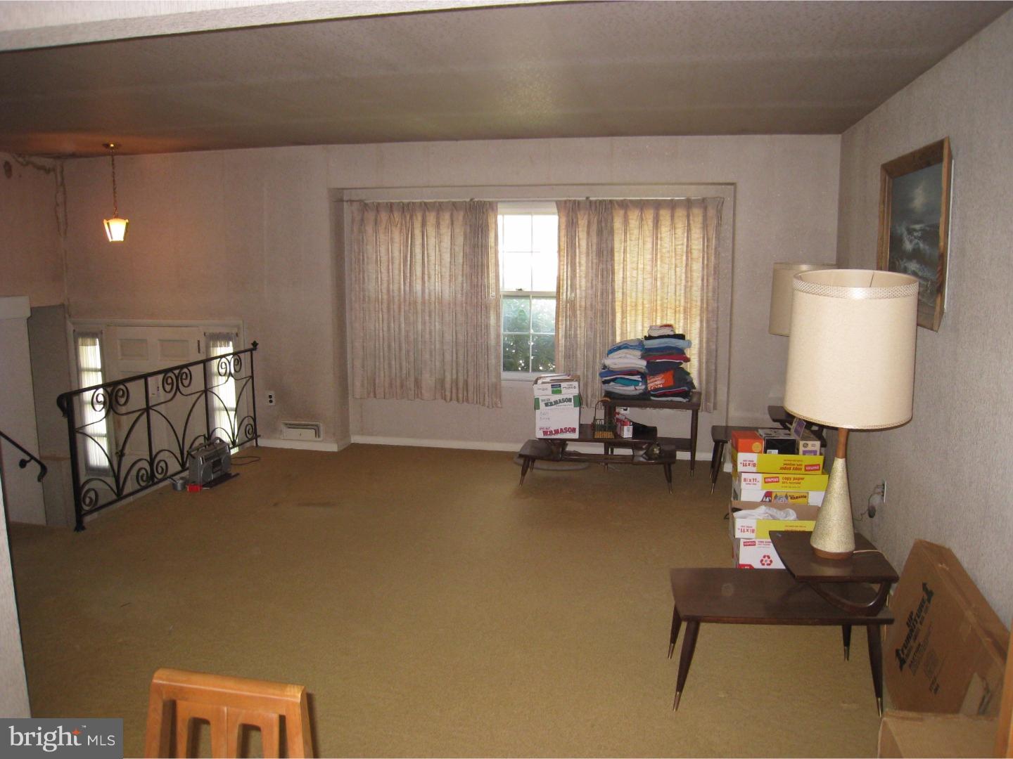 39 Saratoga Road Stratford, NJ 08084 - Photo 4 of 22