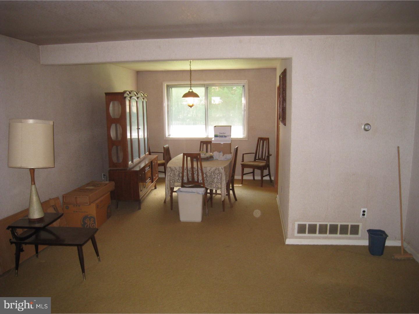 39 Saratoga Road Stratford, NJ 08084 - Photo 5 of 22