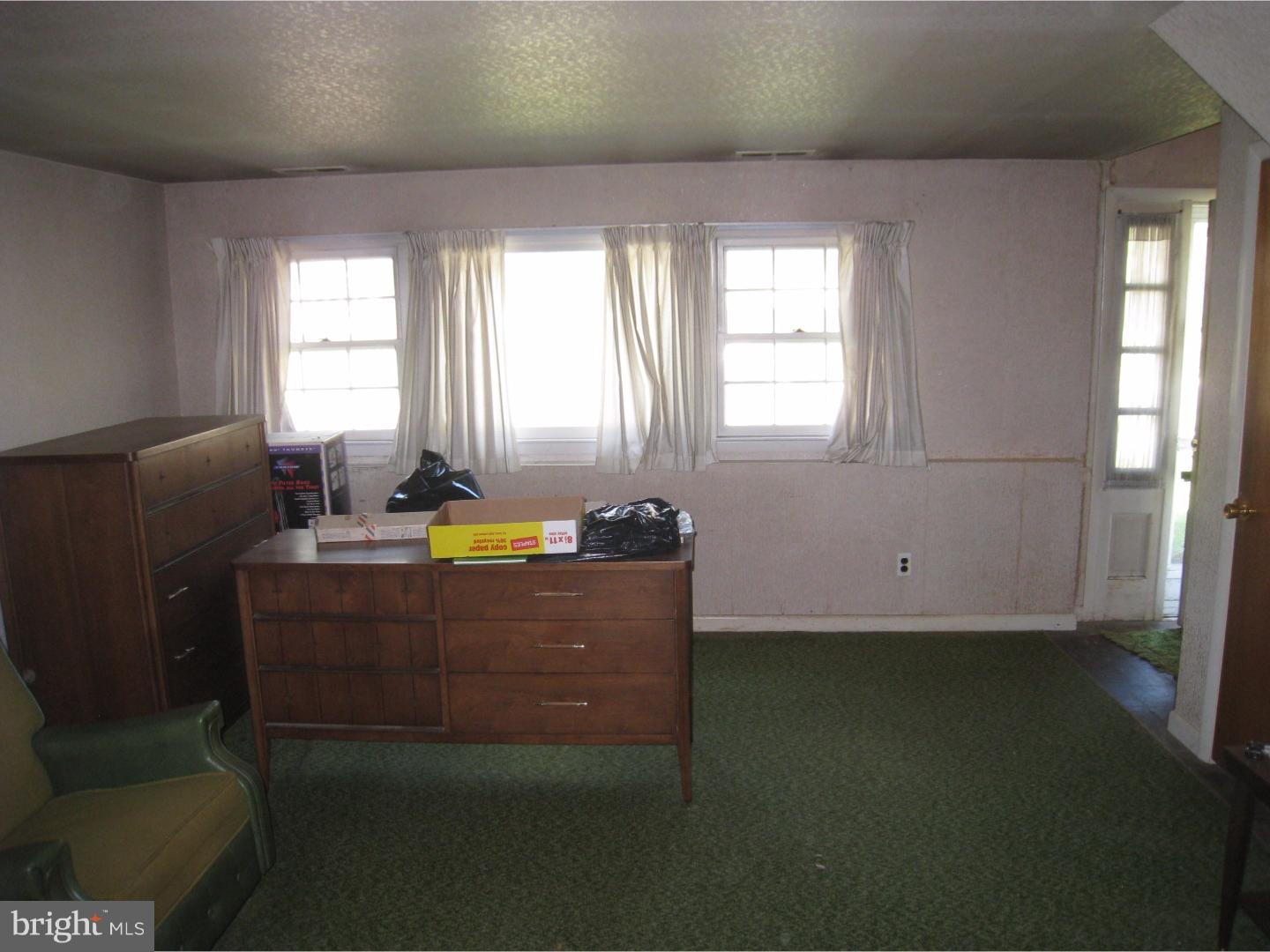 39 Saratoga Road Stratford, NJ 08084 - Photo 9 of 22