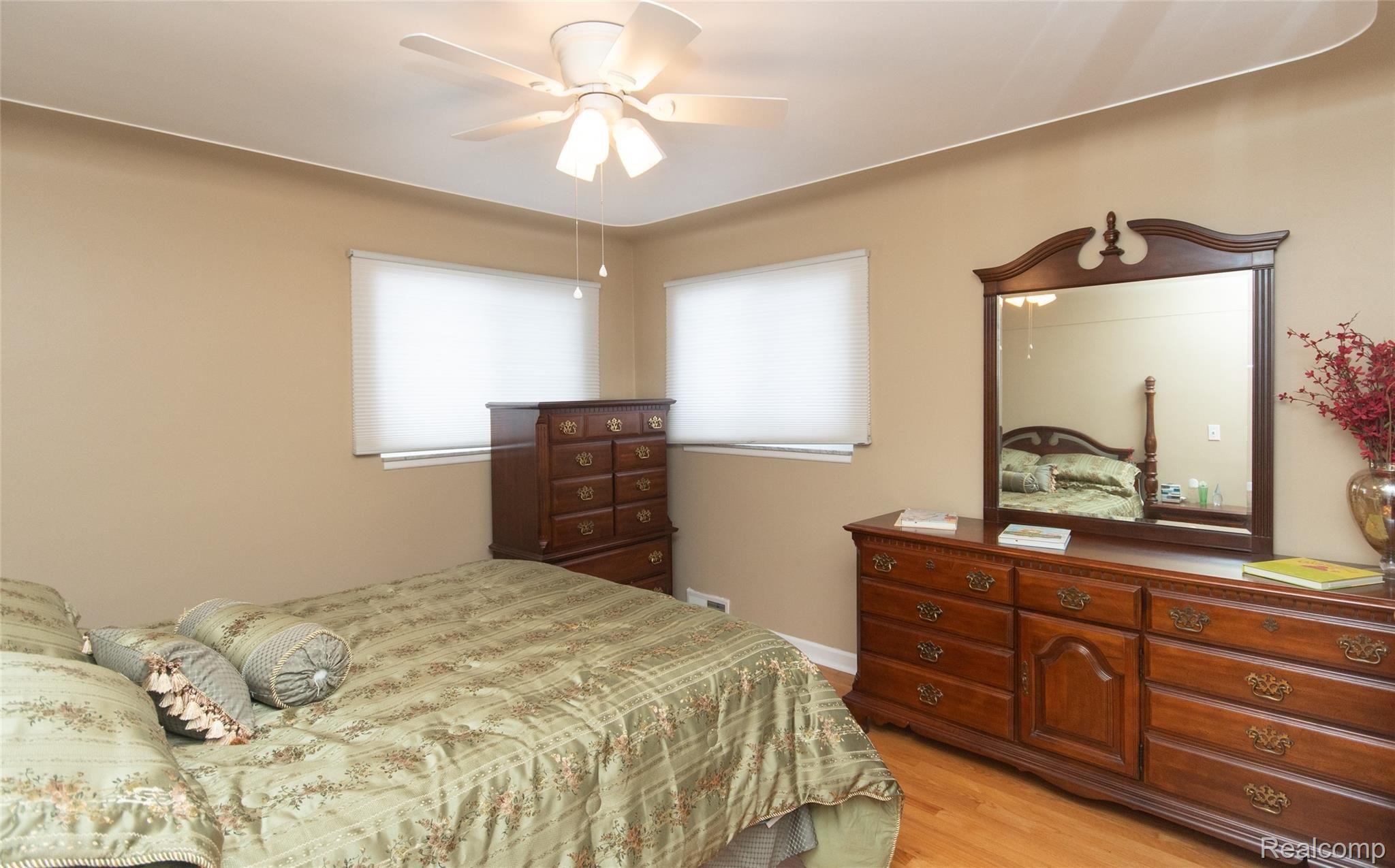 814 Wilwood Road Rochester, MI 48309 - Photo 25 of 57 Beautiful ceiling