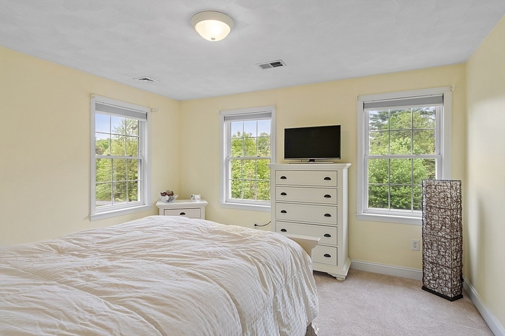 76 Grist Mill Road Littleton, MA 01460 - Photo 19 of 37 Gallery Image 19
