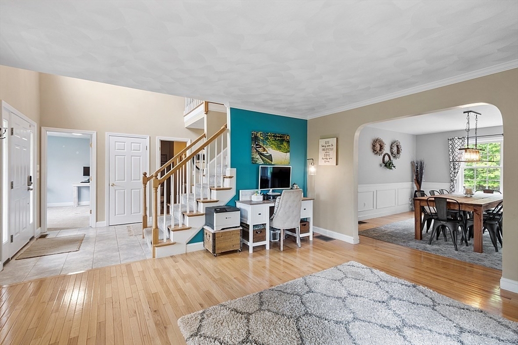 76 Grist Mill Road Littleton, MA 01460 - Photo 9 of 37 Gallery Image 9