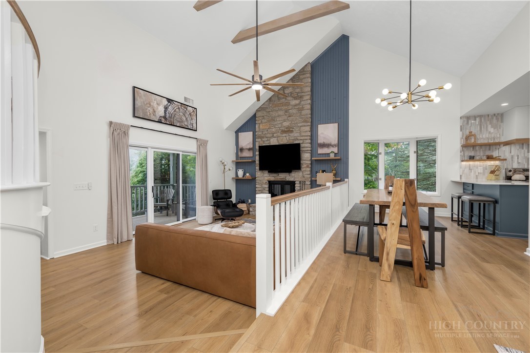 234 Stringfellow Lane, Unit 4 Blowing Rock, NC 28605 - Photo 12 of 40