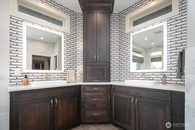 $2,050,000 | 10808 Northeast 192nd Avenue, Brush Prairie, WA 98606