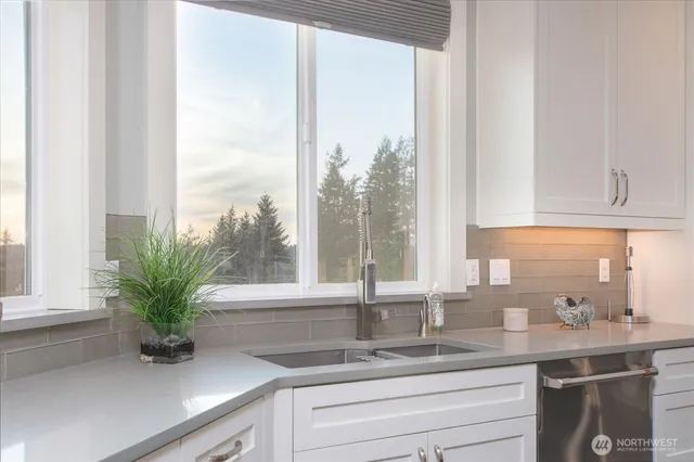 $2,050,000 | 10808 Northeast 192nd Avenue, Brush Prairie, WA 98606