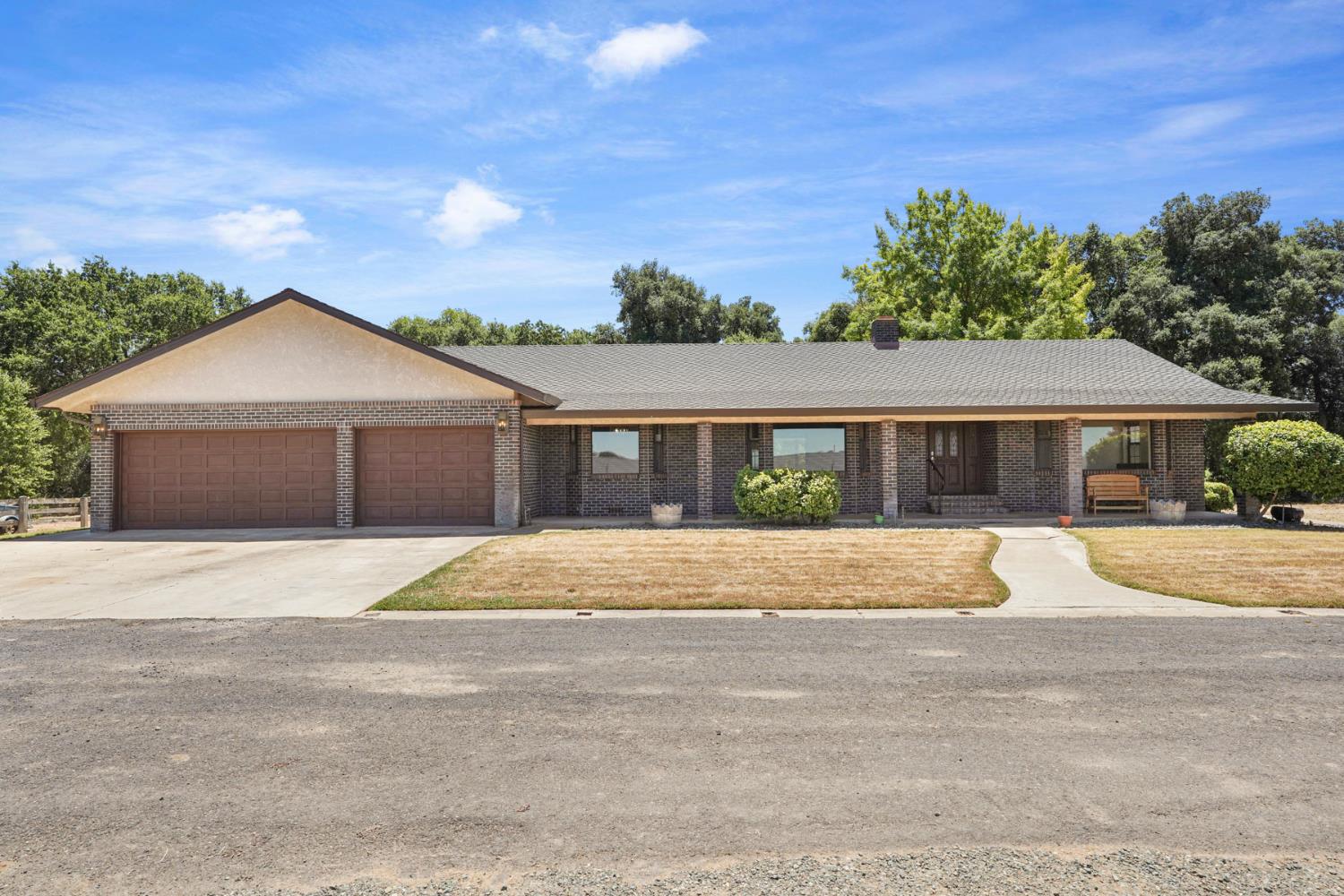 10996 Boessow Road Galt, CA 95632 - Photo 1 of 52
