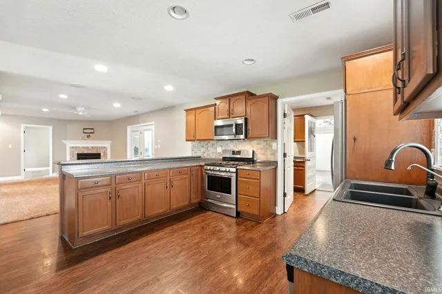 $399,900 | 12707 Elsworth Street, Leo, IN 46765