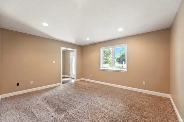 $399,900 | 12707 Elsworth Street, Leo, IN 46765