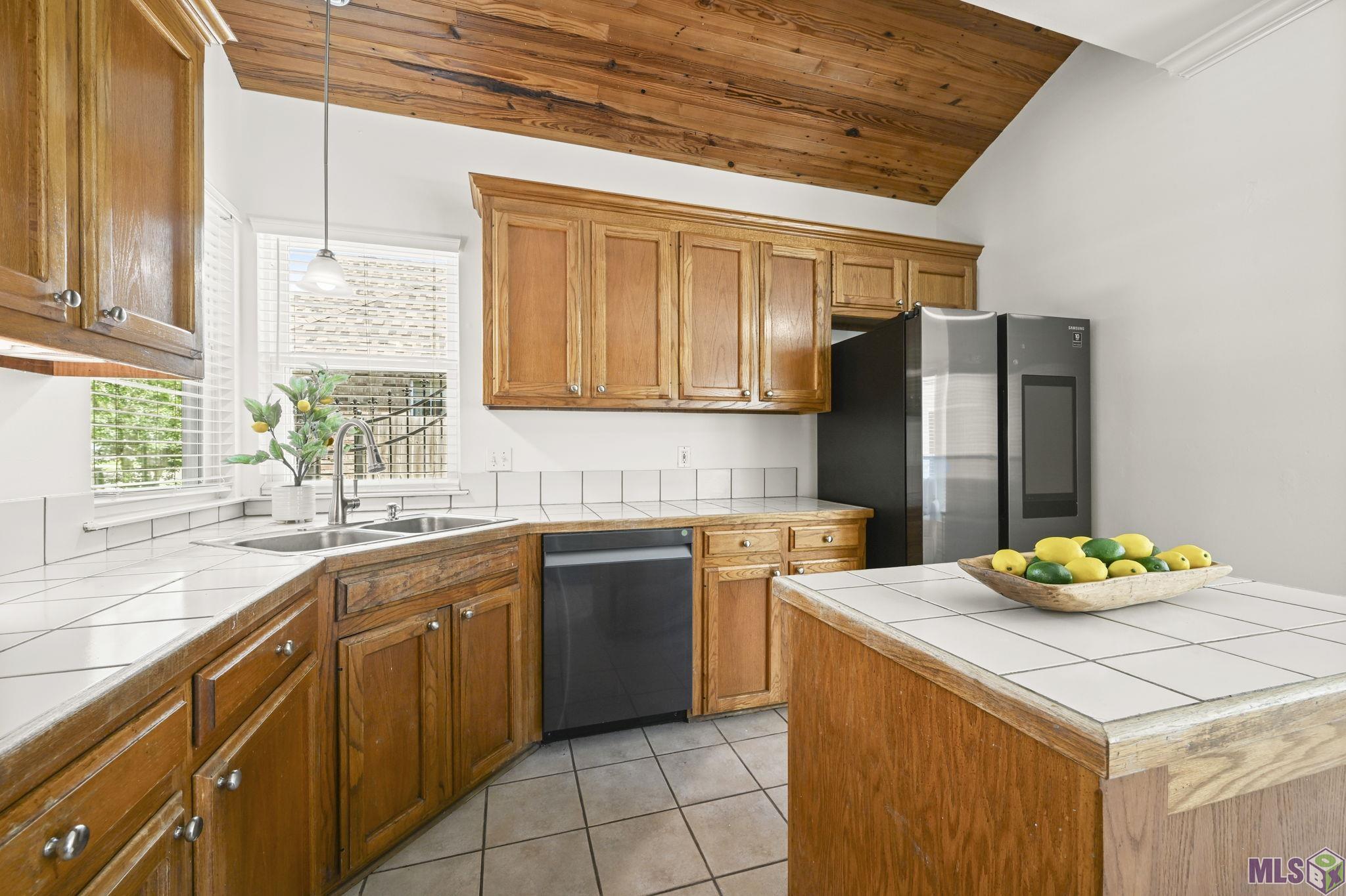 10526 Springbrook Avenue Baton Rouge, LA 70810 - Photo 14 of 32 Gallery Image 14