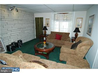 1036 Perry Street Reading, PA 19604 - Photo 3 of 6 Gallery Image 3