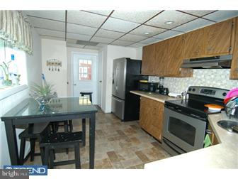 1036 Perry Street Reading, PA 19604 - Photo 5 of 6 Gallery Image 5