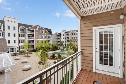 $3,200 | 320 Middlesex Avenue, Unit B203, Medford, MA 02155
