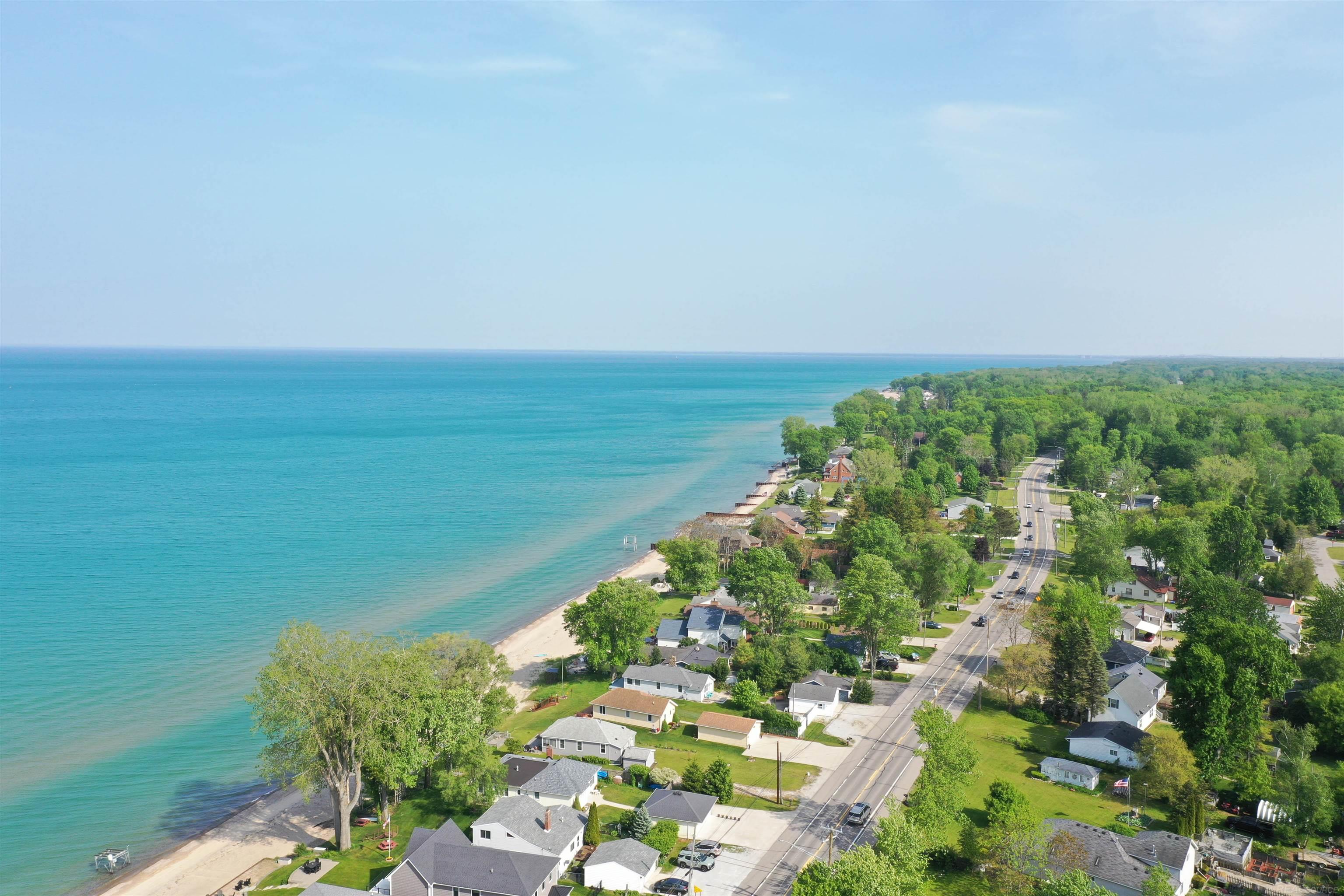 6625 Lakeshore Road Lakeport, MI 48059 - Photo 15 of 59