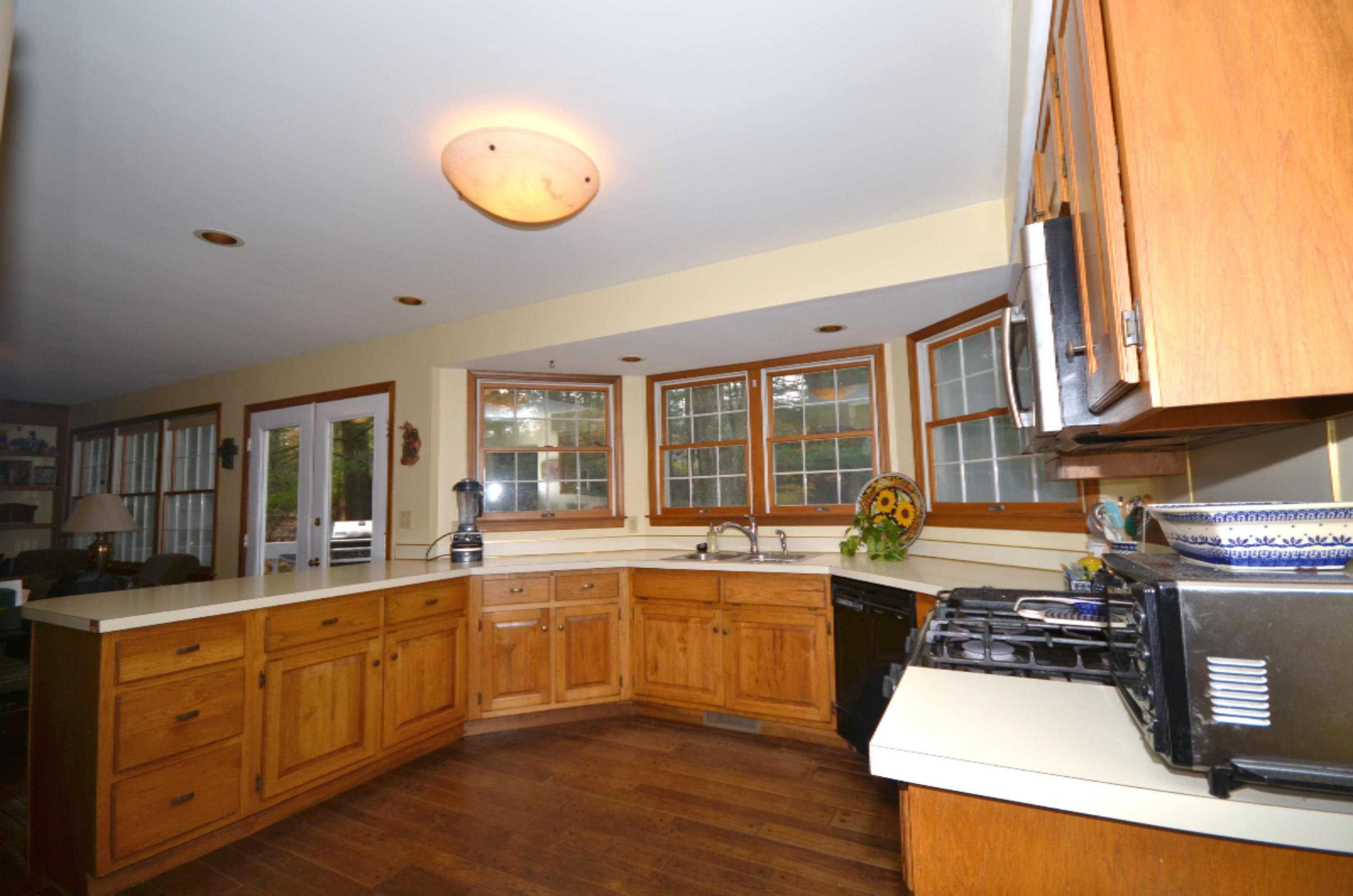 18632 Aztec Drive Spring Lake, MI 49456 - Photo 5 of 18 Kitchen
