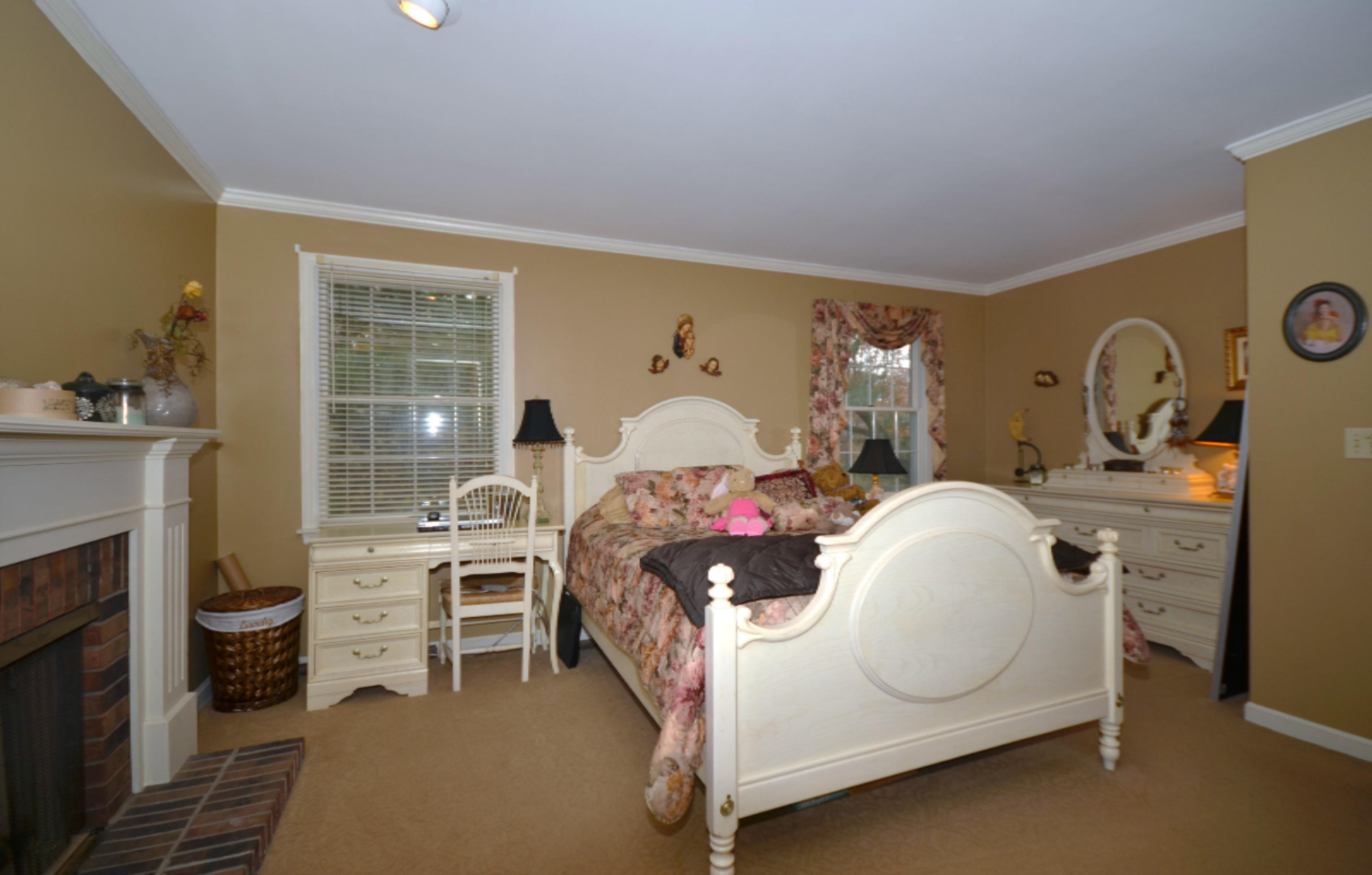 18632 Aztec Drive Spring Lake, MI 49456 - Photo 9 of 18 Bedroom