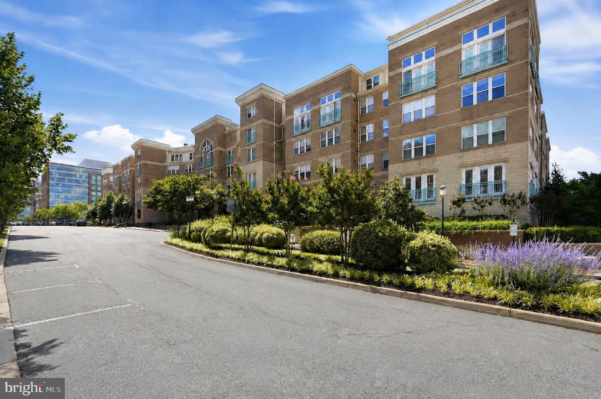 12001 Market Street, Unit 443 Reston, VA 20190 - Photo 4 of 45 Gallery Image 4