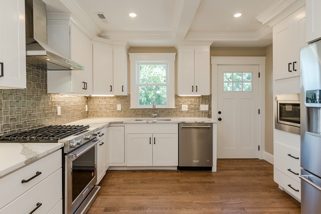 6 Rawson Road, Unit 2 Arlington, MA 02474 - Photo 14 of 24 Gallery Image 14