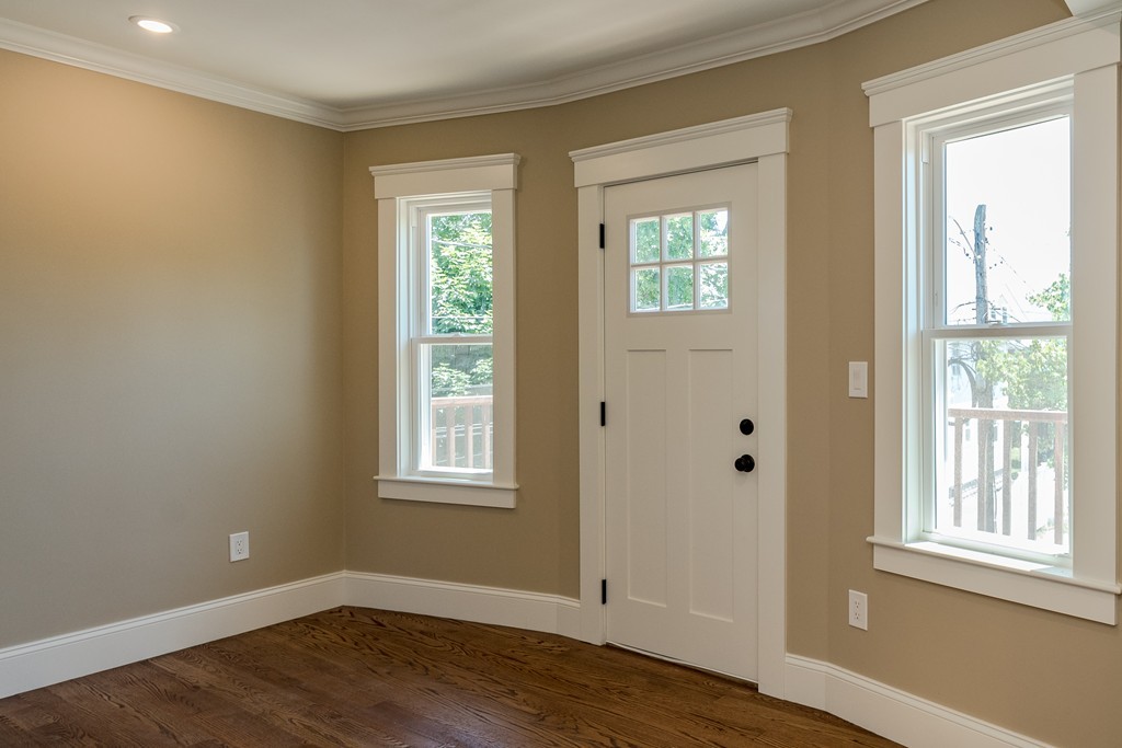 6 Rawson Road, Unit 2 Arlington, MA 02474 - Photo 5 of 24 Gallery Image 5